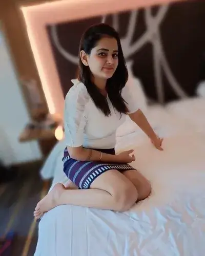 Escort Service In Maudaha